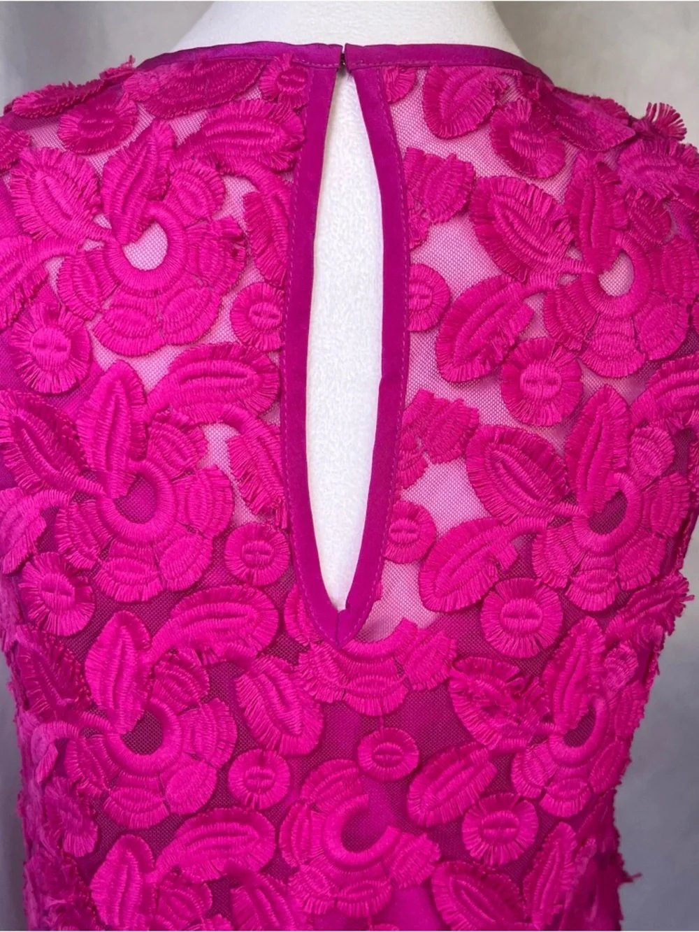 Trina Turk Floral Appliqué Lace Sleeveless Drop Waist Cocktail Dress Fuchsia 2 - Picture 8 of 9